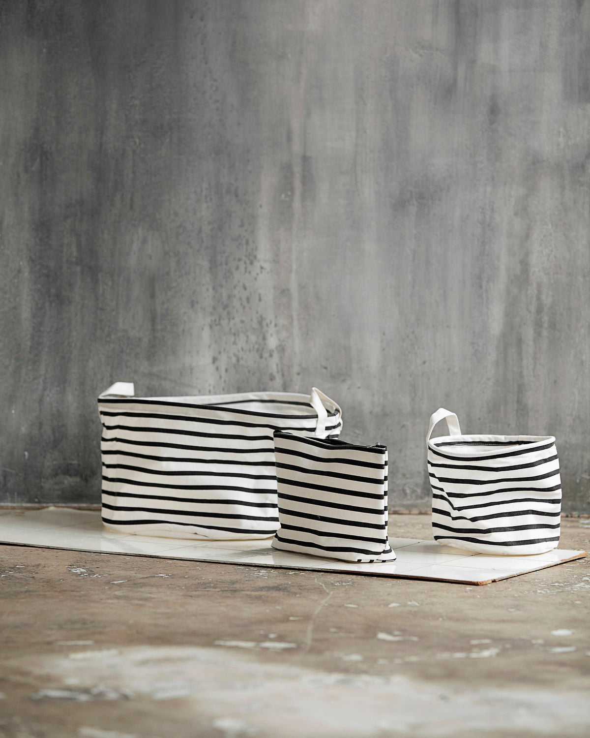 Aufbewahrung, Stripes M